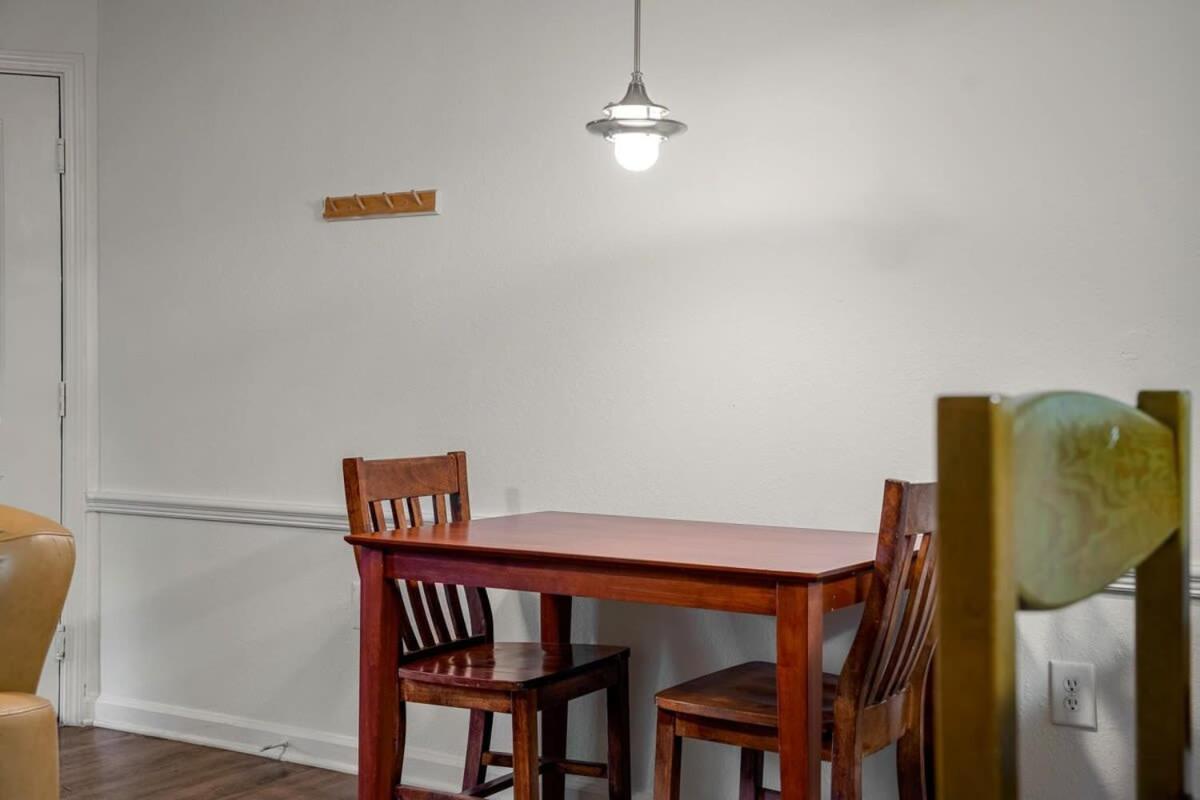 Budget Friendly Sleeps 8 Discounts Available Тампа Екстер'єр фото