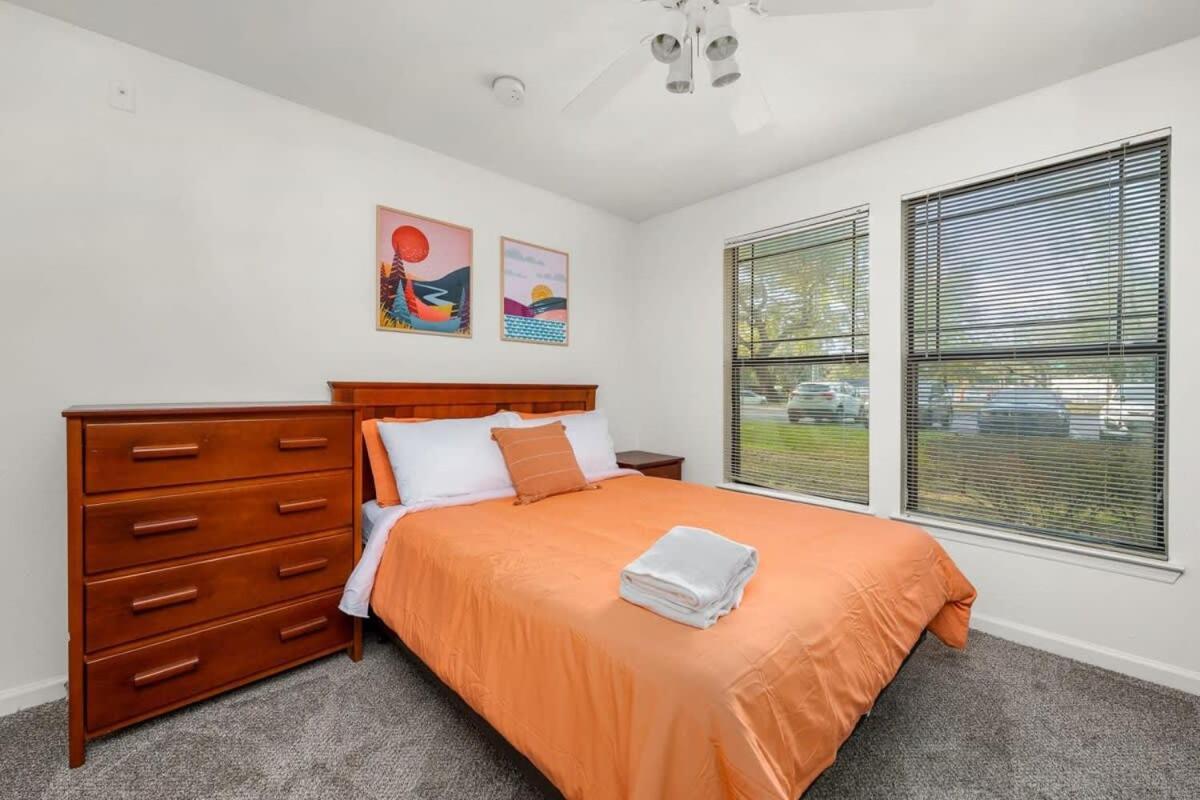 Budget Friendly Sleeps 8 Discounts Available Тампа Екстер'єр фото