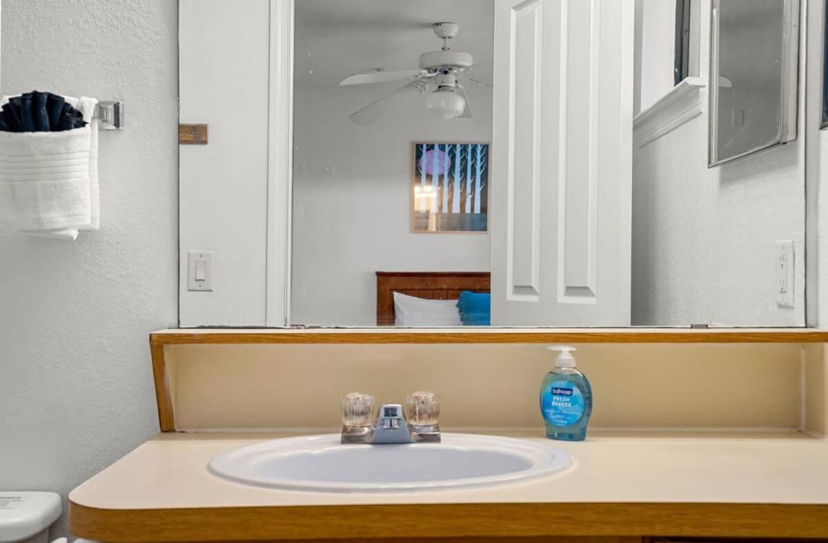 Budget Friendly Sleeps 8 Discounts Available Тампа Екстер'єр фото